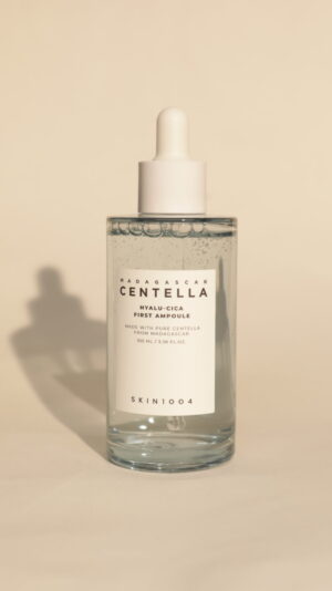 Hyalu-Cica First Ampolla hidratante - Madagascar Hyalu-cica First Ampoule Skin 1004